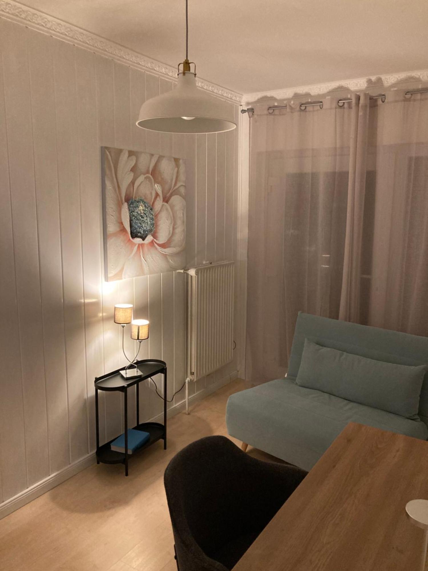 Ferienwohnung Amselweg Am Waldrand Gelegen Netflix Eigener Carport Uvm Taunusstein Exterior foto